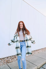 Load image into Gallery viewer, Out Of Town Shaket